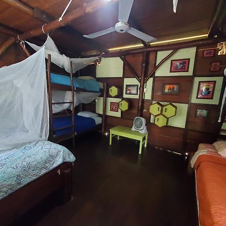 Hotel Casa Perico Rio Dulce Ngoại thất bức ảnh