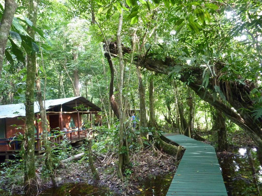 Hotel Casa Perico Rio Dulce Ngoại thất bức ảnh